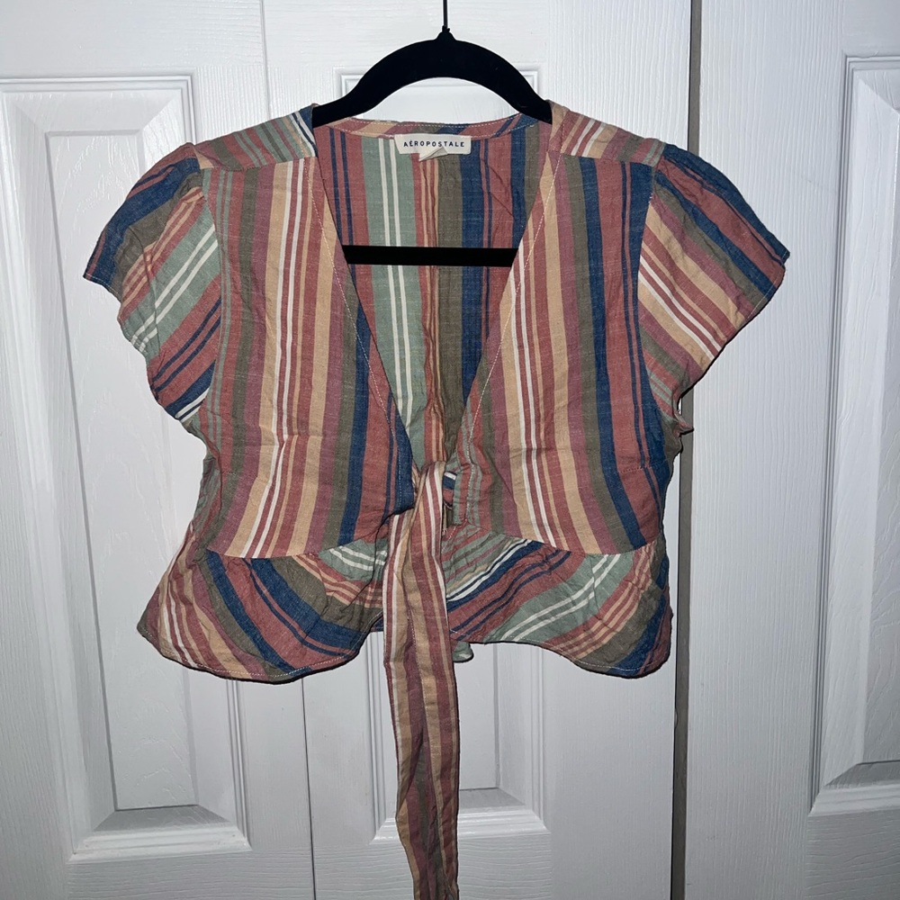 Aeropostale tie front top
